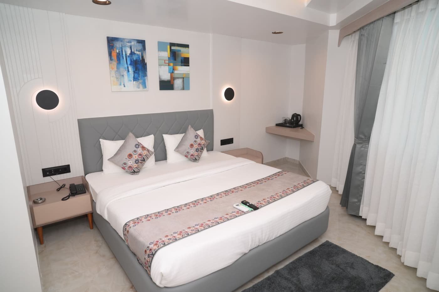 Premium Room
